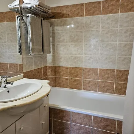 Apartment T1 - 160 Bed - Center