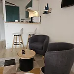 T1 - 160 Bed - Center * Toulouse